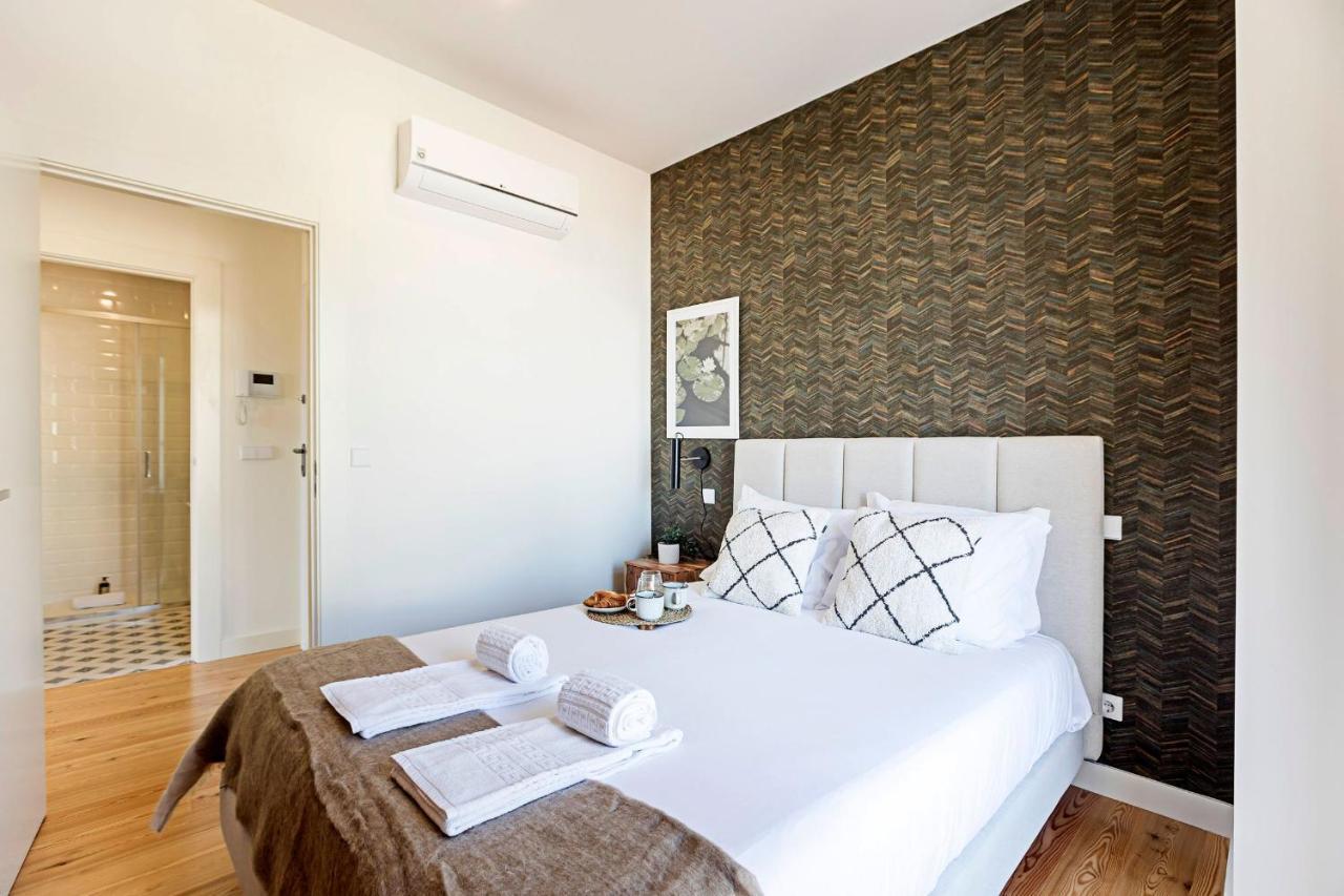 Stunning Duplex Near River By Lovelystay Porto Exterior foto