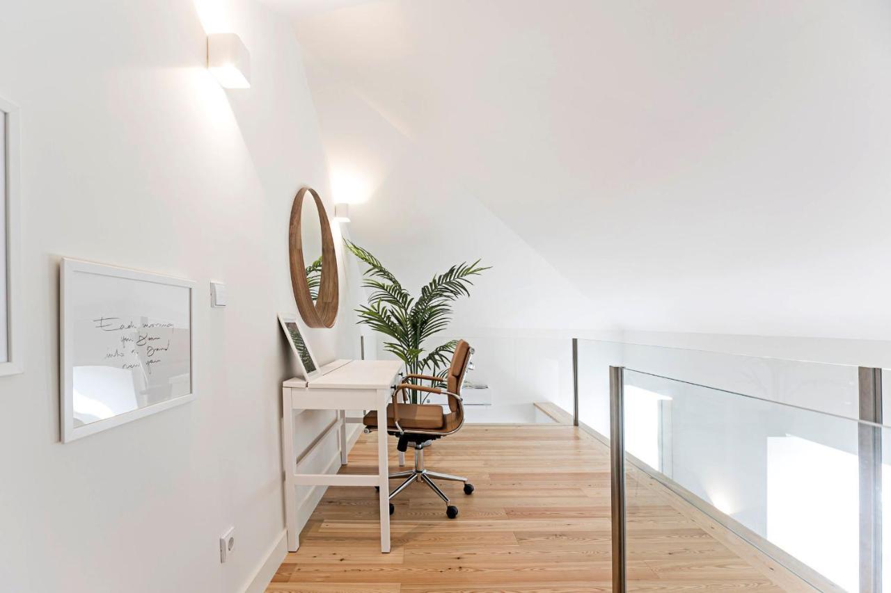 Stunning Duplex Near River By Lovelystay Porto Exterior foto