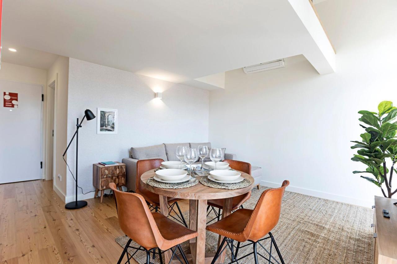 Stunning Duplex Near River By Lovelystay Porto Exterior foto